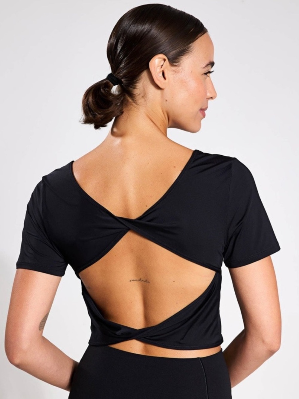 🆕 NIKE ONE | Cropped Dri-Fit Tee